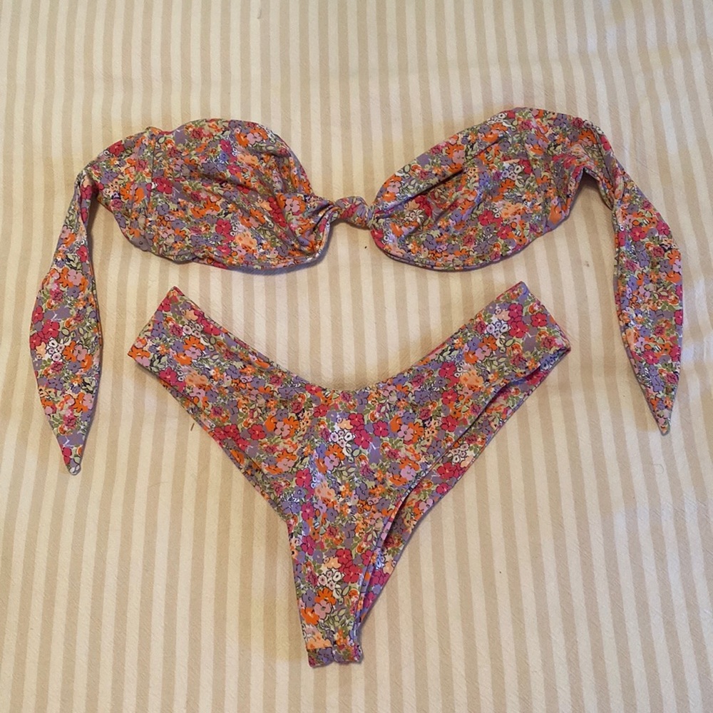 Skatie “Lyndi” Bikini TOP
